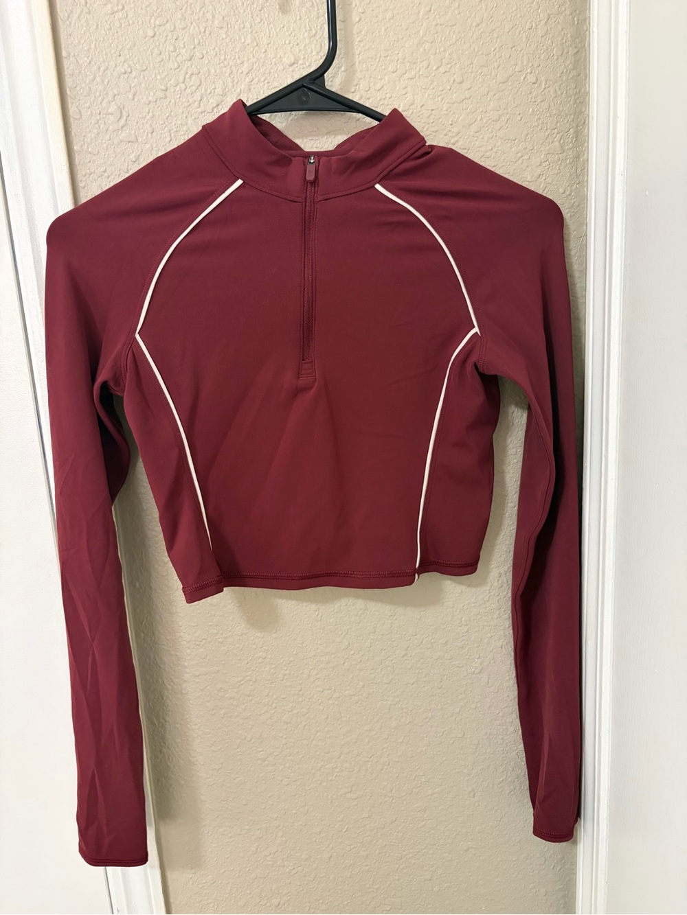 lululemon athletica Burgundy bay wunder train piped long sleeve top